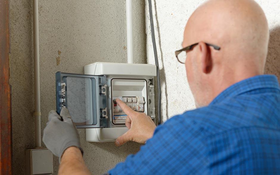  électricien urgence Louvres